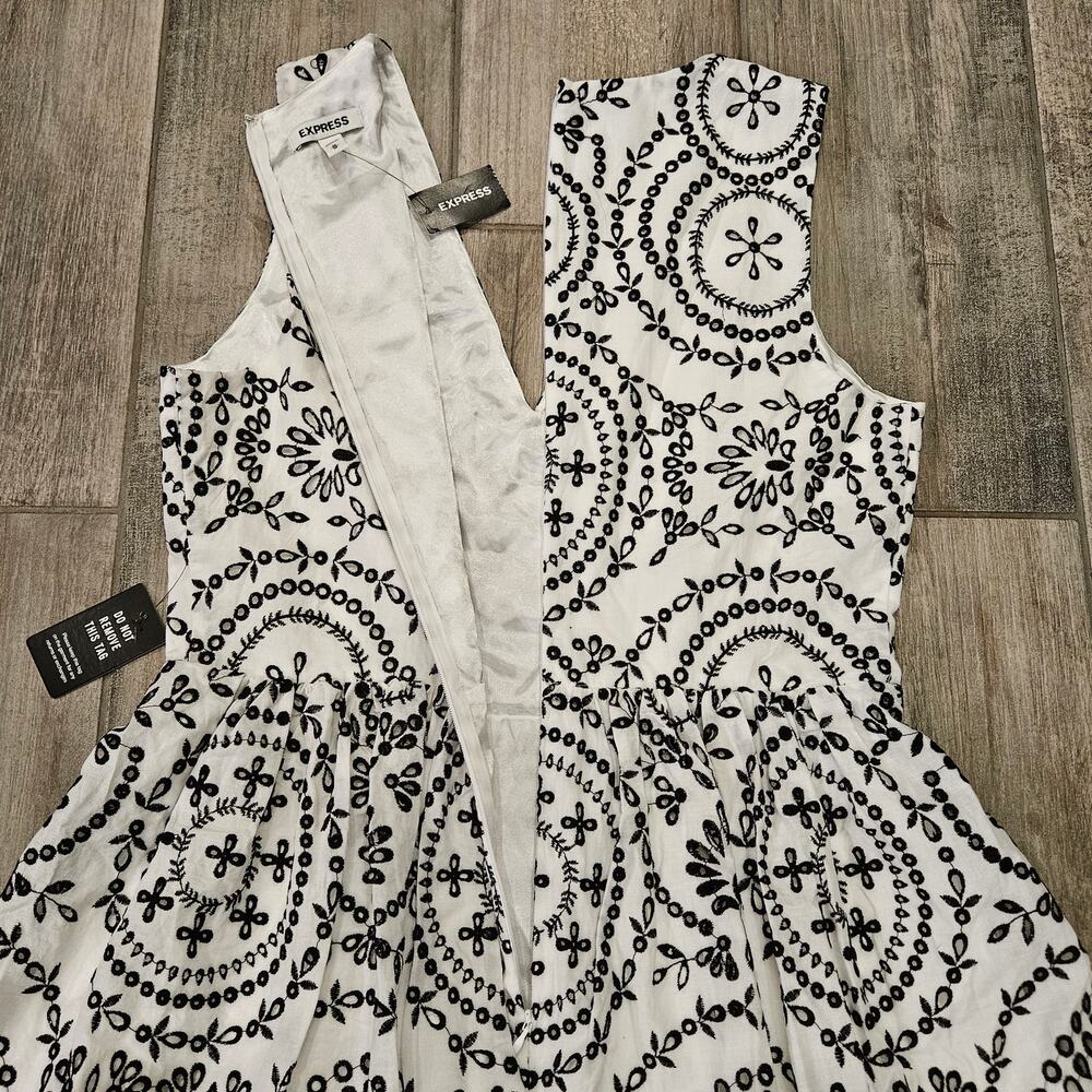 Express Black and White Mini Dress - Picture 10 of 13